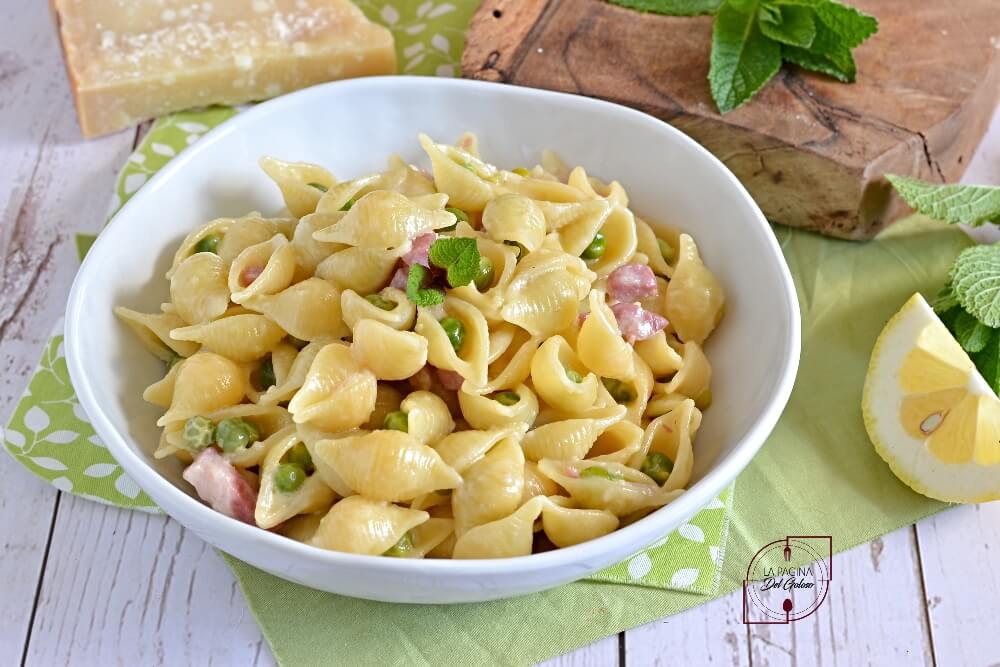 Pasta e piselli cremosa con pancetta - pasta e piselli sfiziosa ...